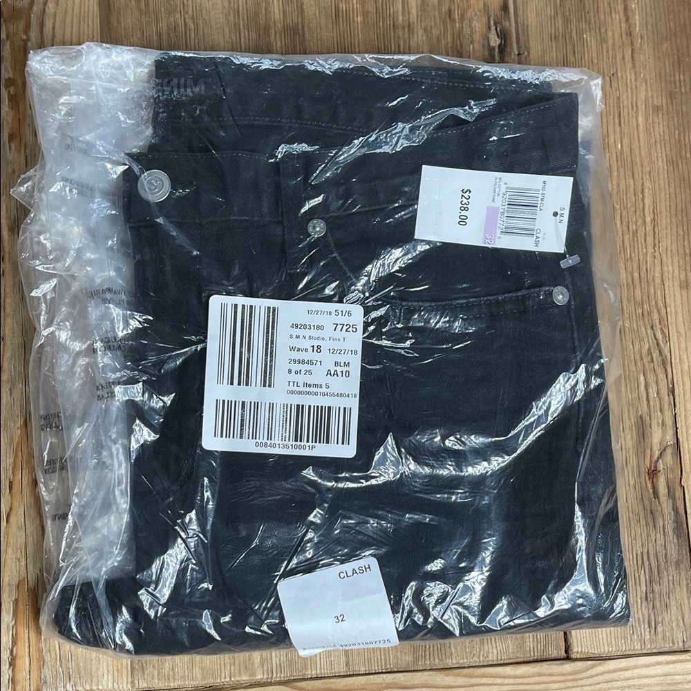 NWT SMN Denim The Finn Jeans 32
